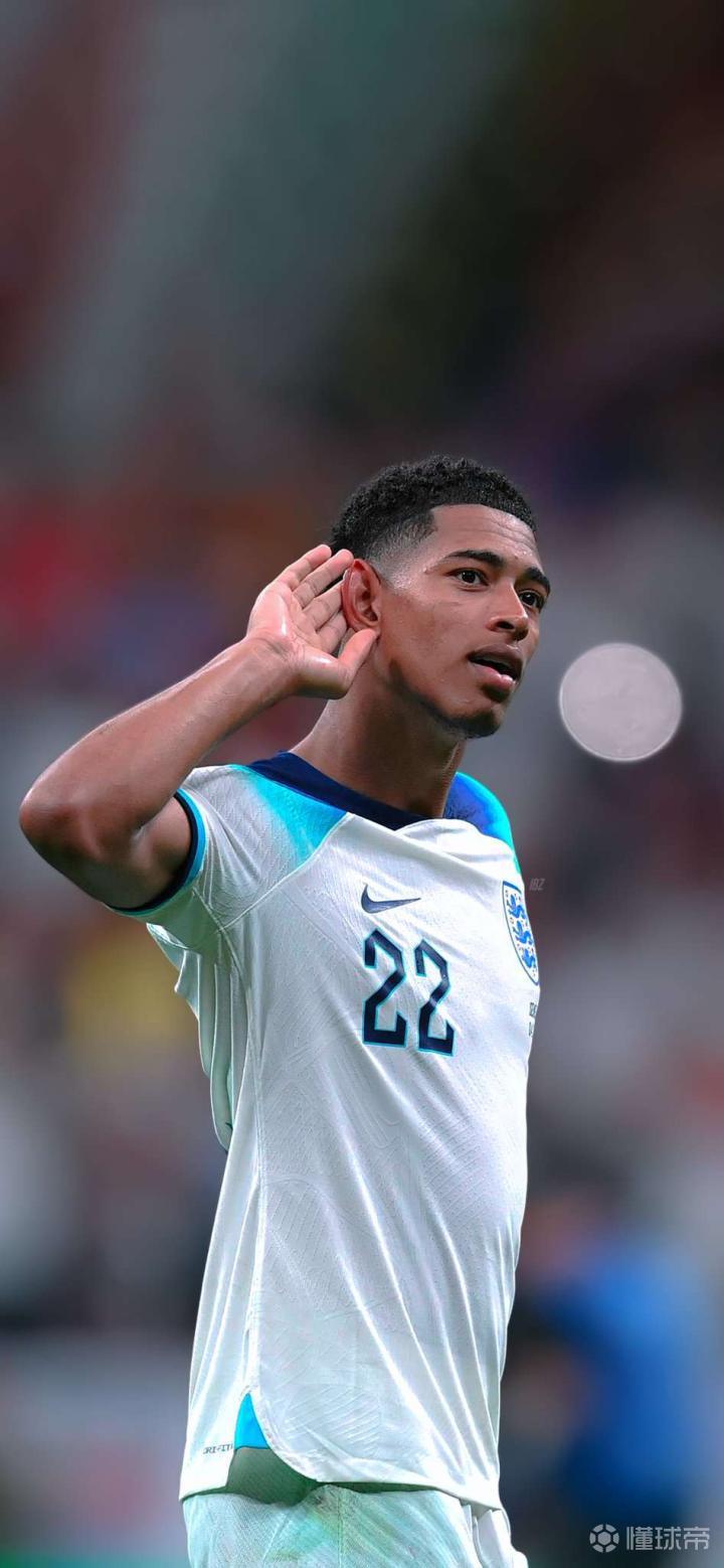 国王杯赛后一瘸一拐离场，安东尼：大家放心，我有时间恢复（国王杯赛后步履蹒跚退场，安东尼：别担心，恢复时间充足）