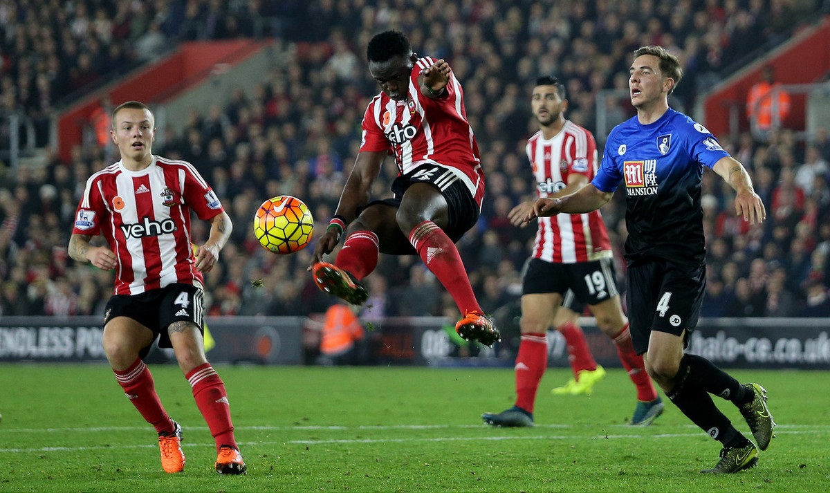 都体：弗拉霍维奇可能缺席尤文20场比赛，包括多场关键战役（都体：弗拉霍维奇或将缺席尤文多达20场，关键之战受波及）