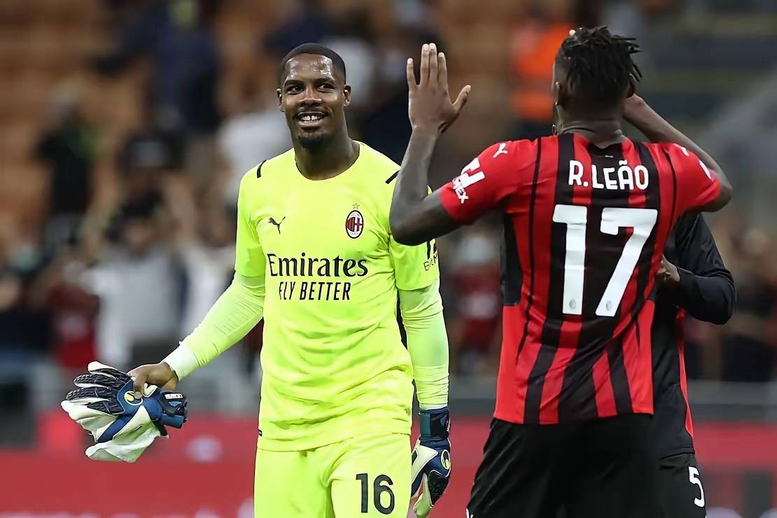 韦世豪：比赛尾声的点球太牵强，染红发为了在假期换个心情（韦世豪：最后时刻点球判罚过于勉强，染红发只为假期换换心情）