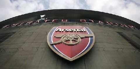 目前半场结束，马刺与鹈鹕双方合砍134分。（半场战罢，马刺与鹈鹕共轰下134分）