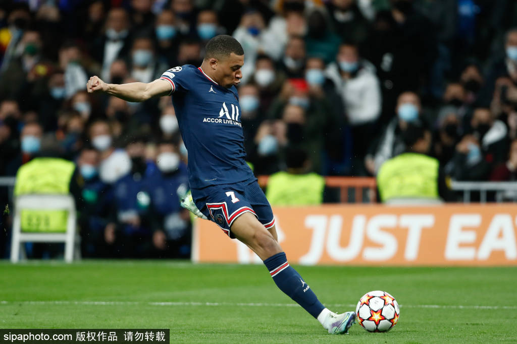 TA：利马传球出色&充满侵略性，他的回归可以丰富曼联打法（TA：出球精准、侵略性十足，利马回归将让曼联打法更立体）