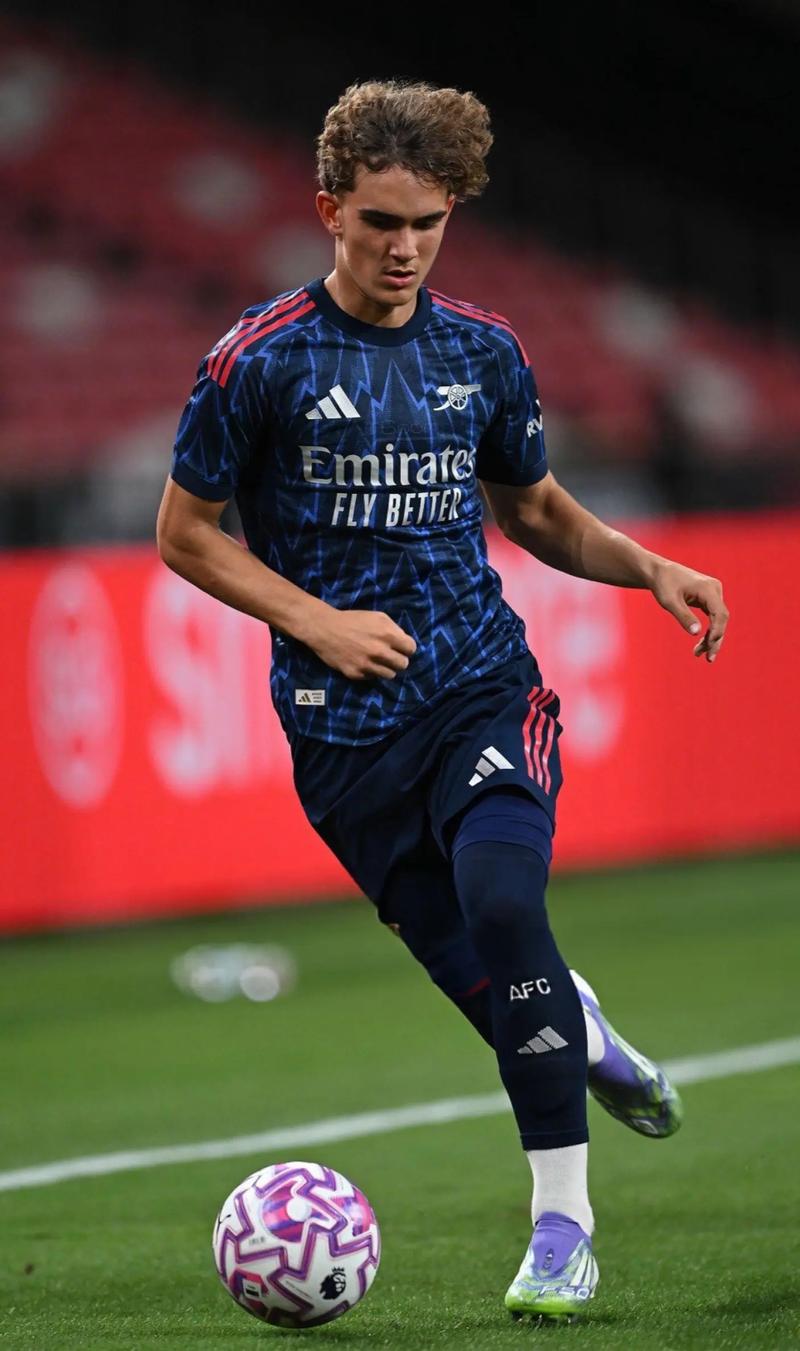 赵鹏：国安是中超老油条、反击效率很高，河南队不能掉以轻心（赵鹏：国安经验老到、反击犀利，河南队切勿大意）