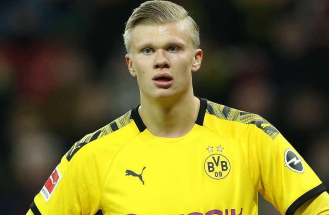 传闻：蓝鹰埃弗顿关注梅斯16岁前锋，身高193已亮相法甲（据报道：蓝鹰埃弗顿有意梅斯16岁前锋，193cm新星已完成法甲首秀）