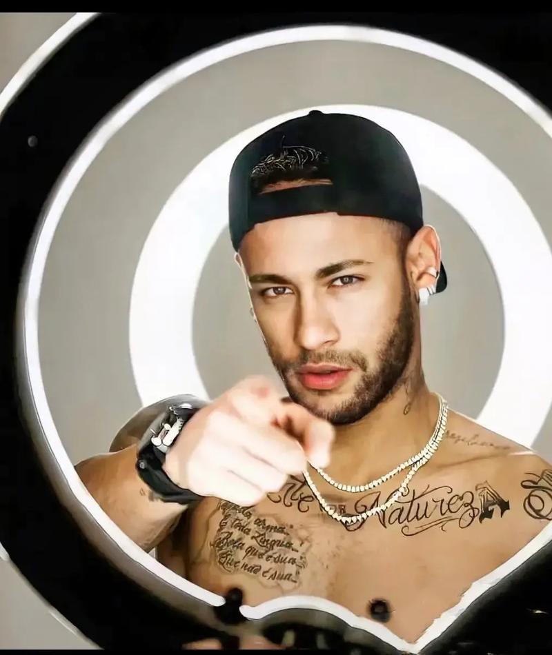 意媒：39岁拉莫斯被推荐给米兰，管理层和阿莱格里将进行评估（意媒：米兰获荐39岁拉莫斯，俱乐部高层与阿莱格里将评估）