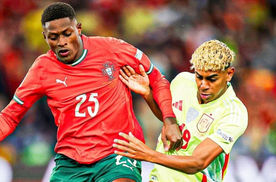 斯洛特：萨拉赫一直对俱乐部和队友很重要，队友有事不会愉快（斯洛特：萨拉赫始终是俱乐部与队友的关键人物，队友出状况谁都不会开心）