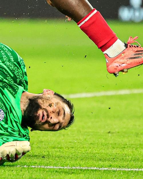 埃姆雷-詹：我们本有着很高的目标，但被淘汰了；赛季还很长（埃姆雷-詹：志向高远却遭淘汰，赛季仍漫长在前）