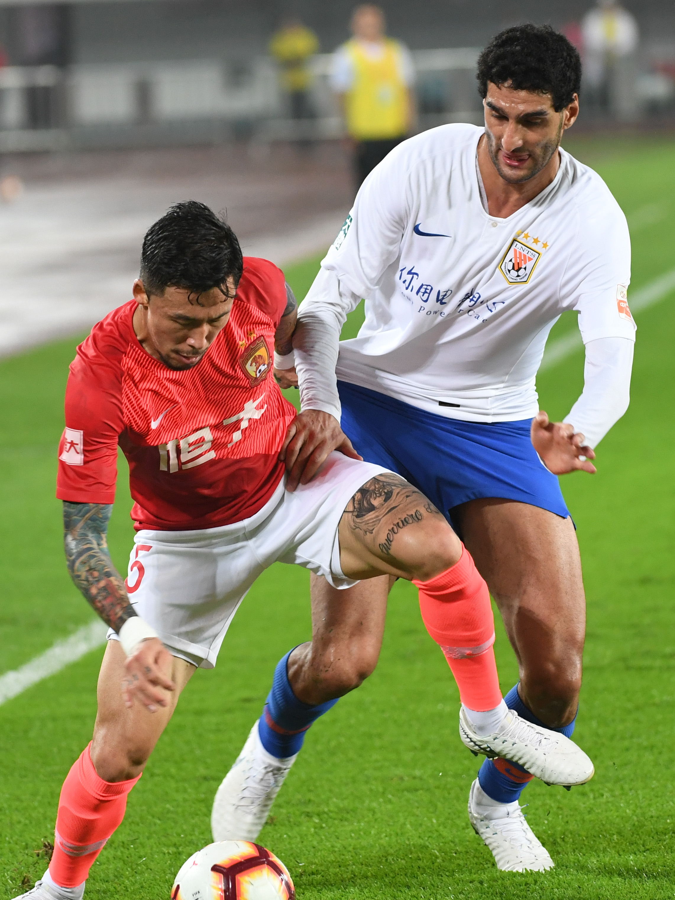 媒体人：中国女足有必要请洋帅吗，面上是孙雯管，实际是谁？（媒体人：女足是否该引进外籍主帅？表面由孙雯主抓，背后实际拍板者是谁？）