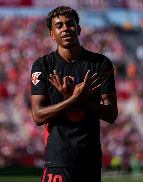 都体：美国投资者收购了卡利亚里部分股份，双方已经正式签约（都体：美国投资人入股卡利亚里，双方已完成正式签约）