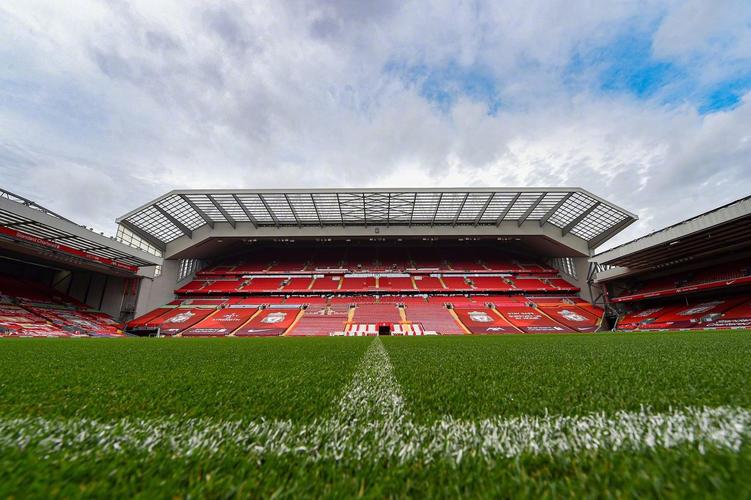 环足奖年度最佳女足球员候选：邦马蒂、普特利亚斯、凯莉在列（环足奖年度最佳女足球员候选名单公布：邦马蒂、普特利亚斯、凯莉入围）