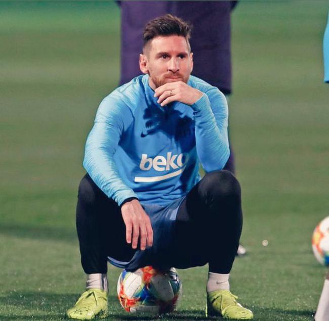 伊恩-赖特：媒体批评贝林会持续到世界杯，因为他们要制造争议（伊恩-赖特：媒体为制造争议将持续批评贝林至世界杯）