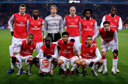 每体：若接受手术奥尔莫要缺阵4个月，因此巴萨选择保守治疗（每体：手术恐缺席4个月，巴萨为奥尔莫选择保守治疗）