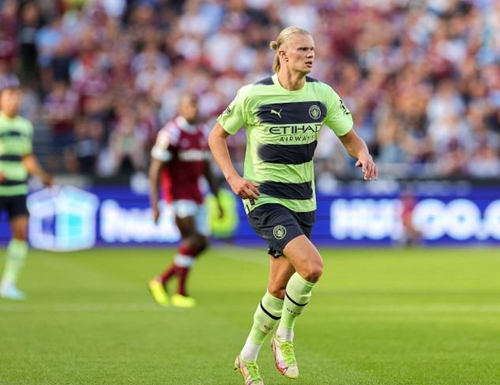 哈维·阿隆索：十二月的考验与超级杯的期待（哈维·阿隆索：迎战十二月考验，剑指超级杯）