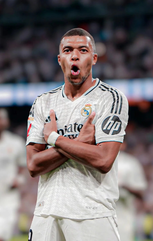 CBA季后赛对阵预测与焦点分析（CBA季后赛对阵前瞻与看点解析）